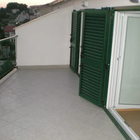 Ante Split-podstrana